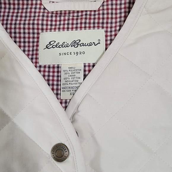 Womens Eddie Bauer XS Quilted Puffer Vest Plaid Lined Creame color. - Picture 4 of 5